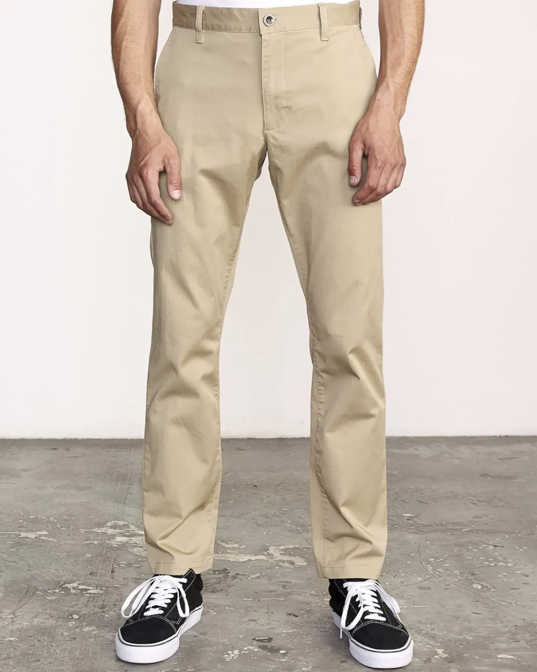 THE WEEKEND STRETCH STRAIGHT FIT PANTS