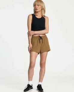 VA CUT OUT CROPPED TANK TOP