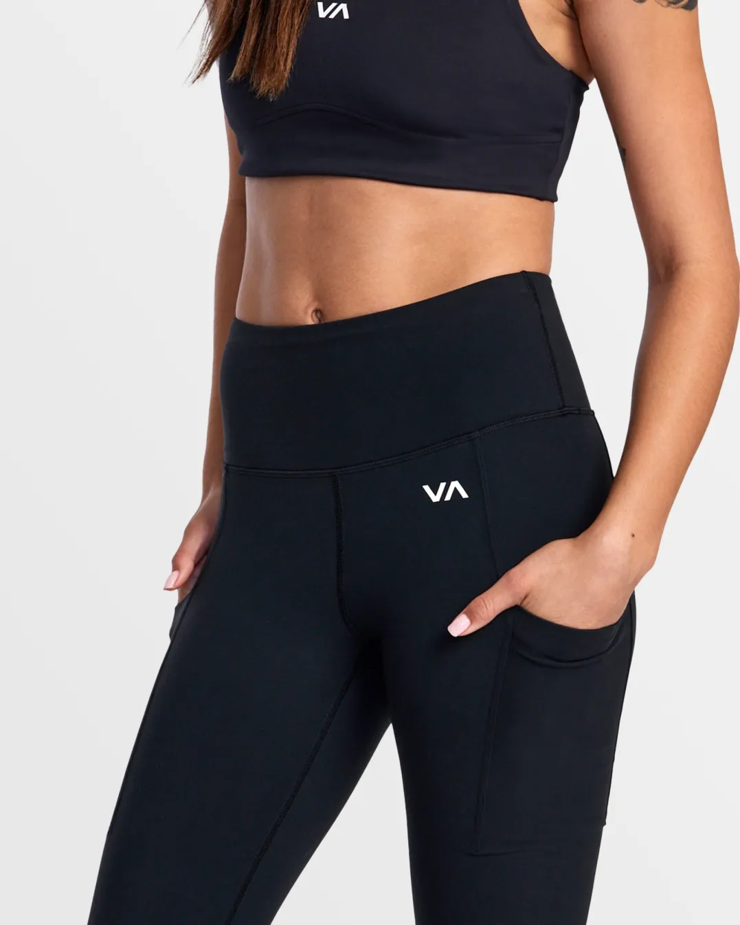 VA ESSENTIAL POCKET LEGGING II PANTS