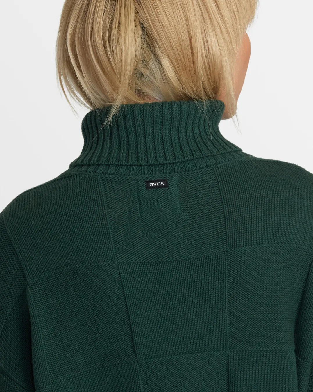 VINEYARD TURTLENECK SWEATER
