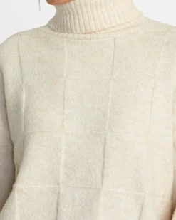 VINEYARD TURTLENECK SWEATER