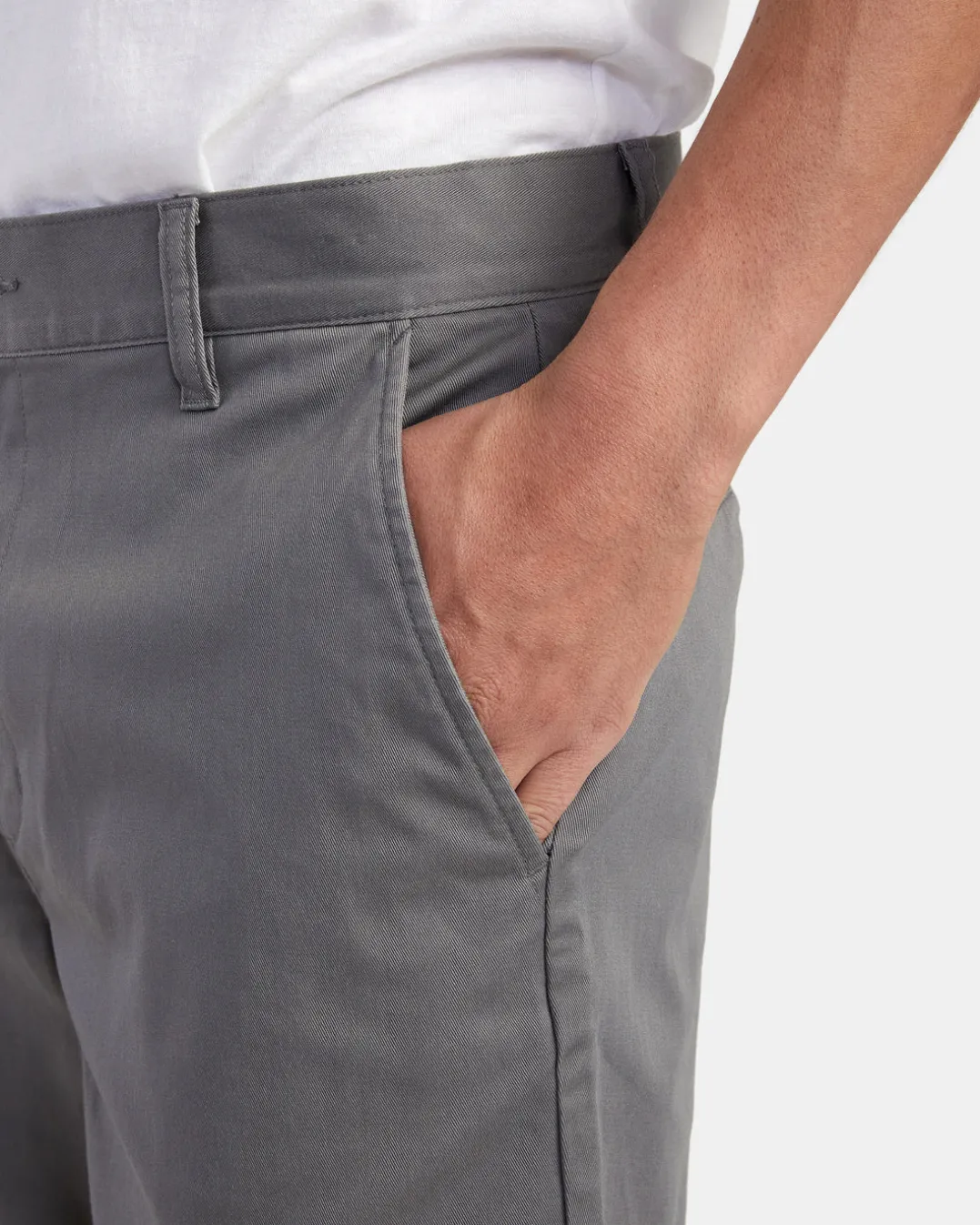 WEEKEND STRETCH 20" SHORTS