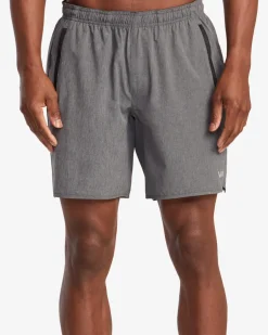 YOGGER STRETCH 17" ATHLETIC SHORTS