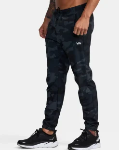 YOGGER TRACK PANTS II