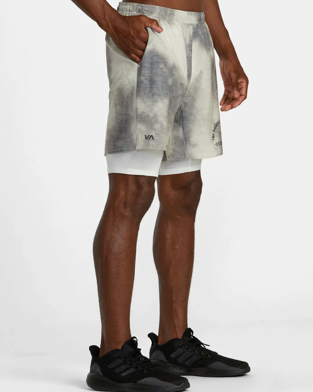 YOGGER TRAIN 2-IN-1 17" WORKOUT SHORTS