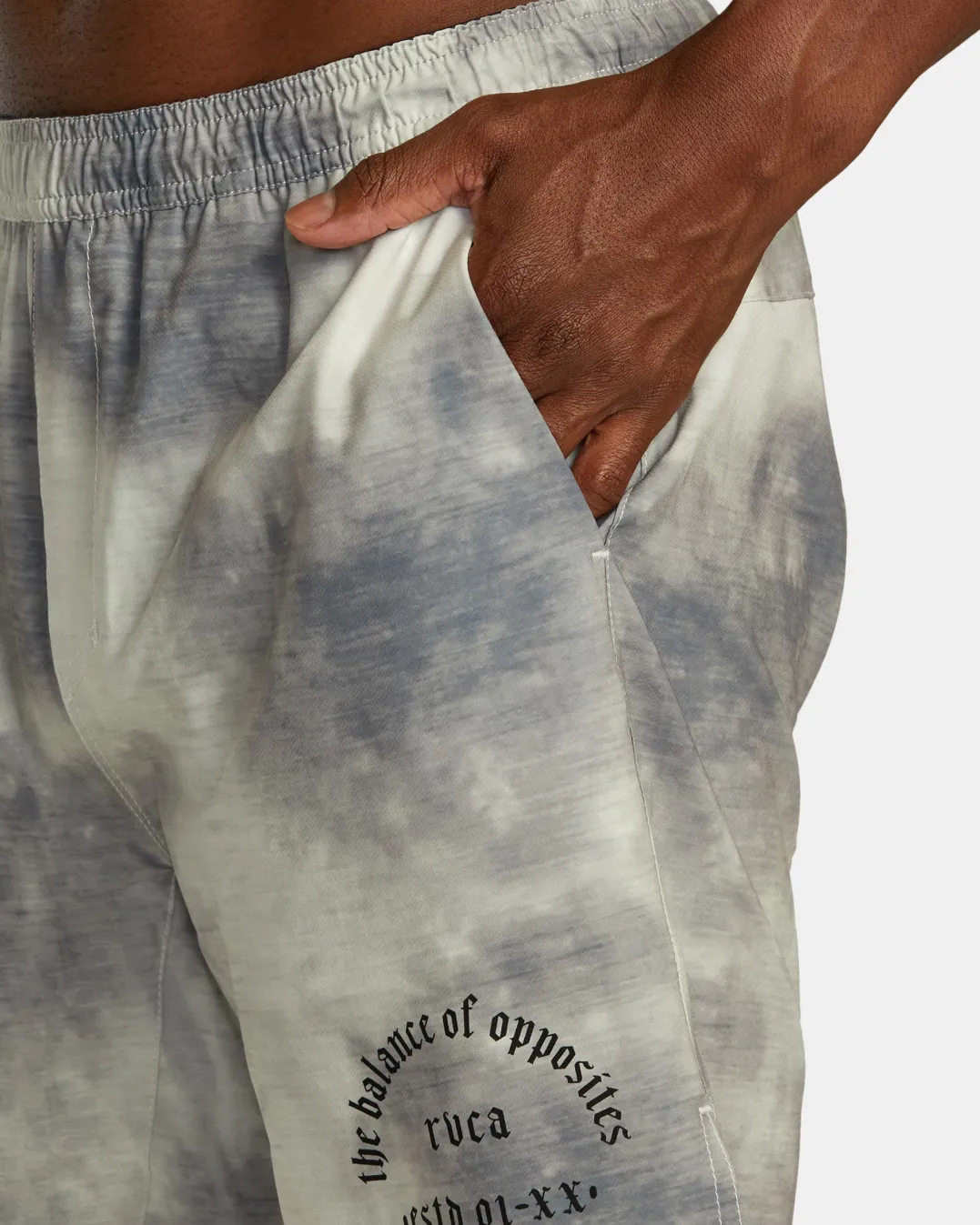 YOGGER TRAIN 2-IN-1 17" WORKOUT SHORTS