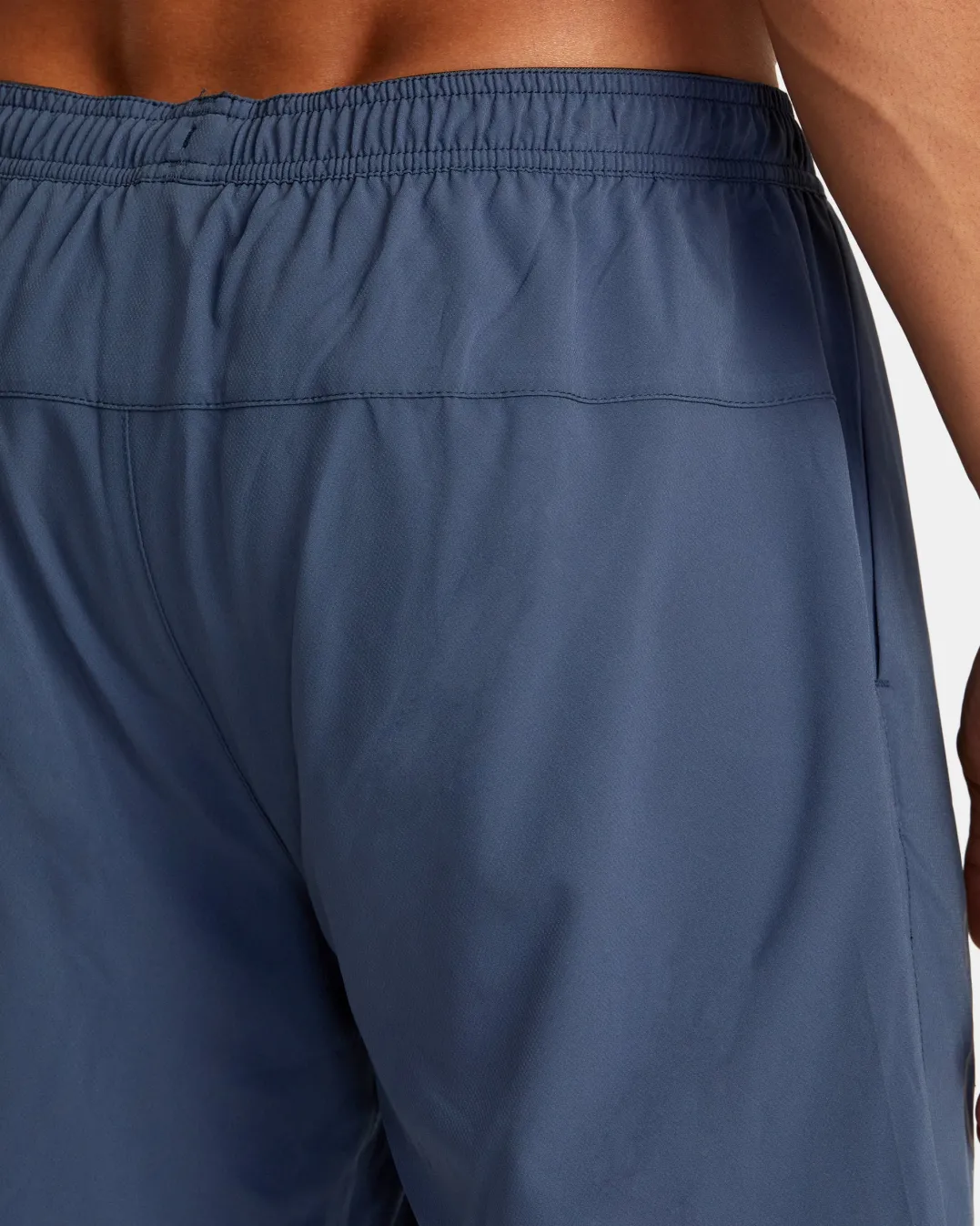 YOGGER TRAIN 2-IN-1 17" WORKOUT SHORTS